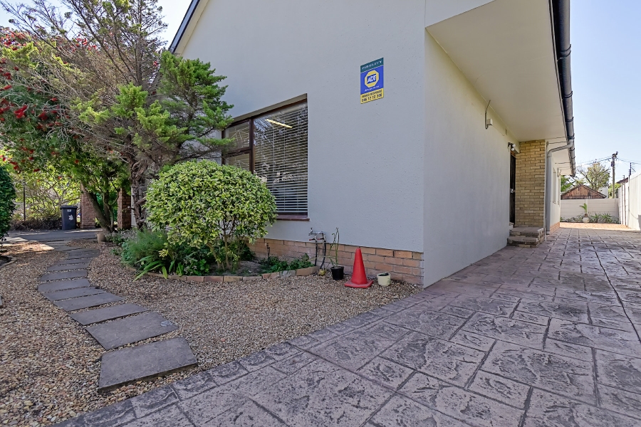 4 Bedroom Property for Sale in Claremont Western Cape